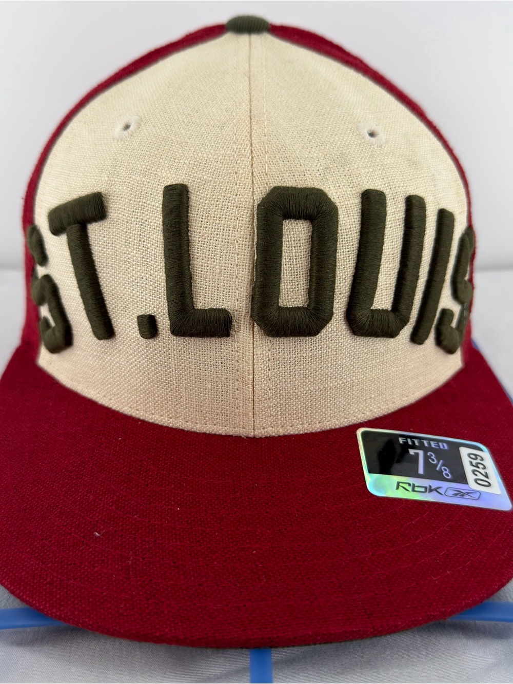 0259 St. Louis Fitted Cap in Cream and Burgundy